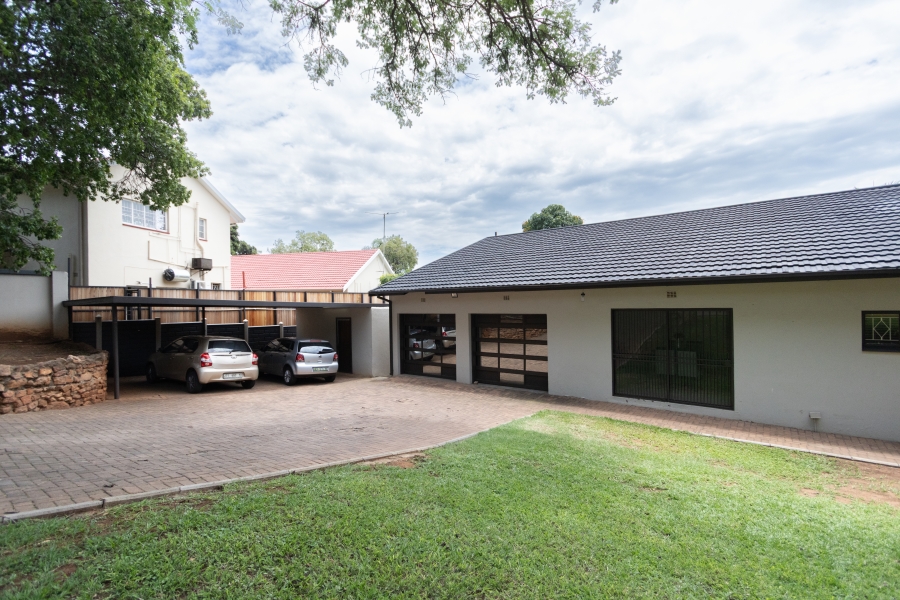 3 Bedroom Property for Sale in Protea Park North West